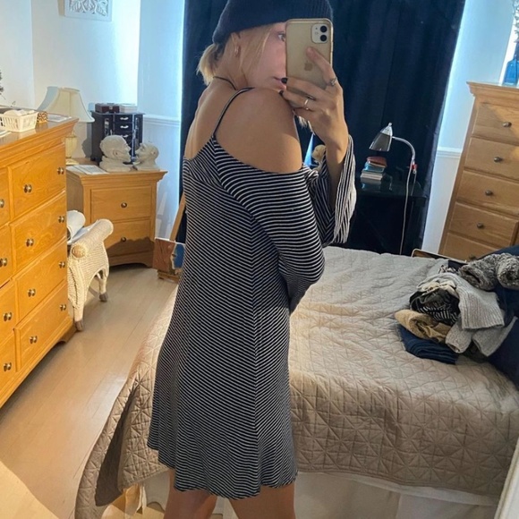 Abercrombie & Fitch dress - Picture 2 of 3